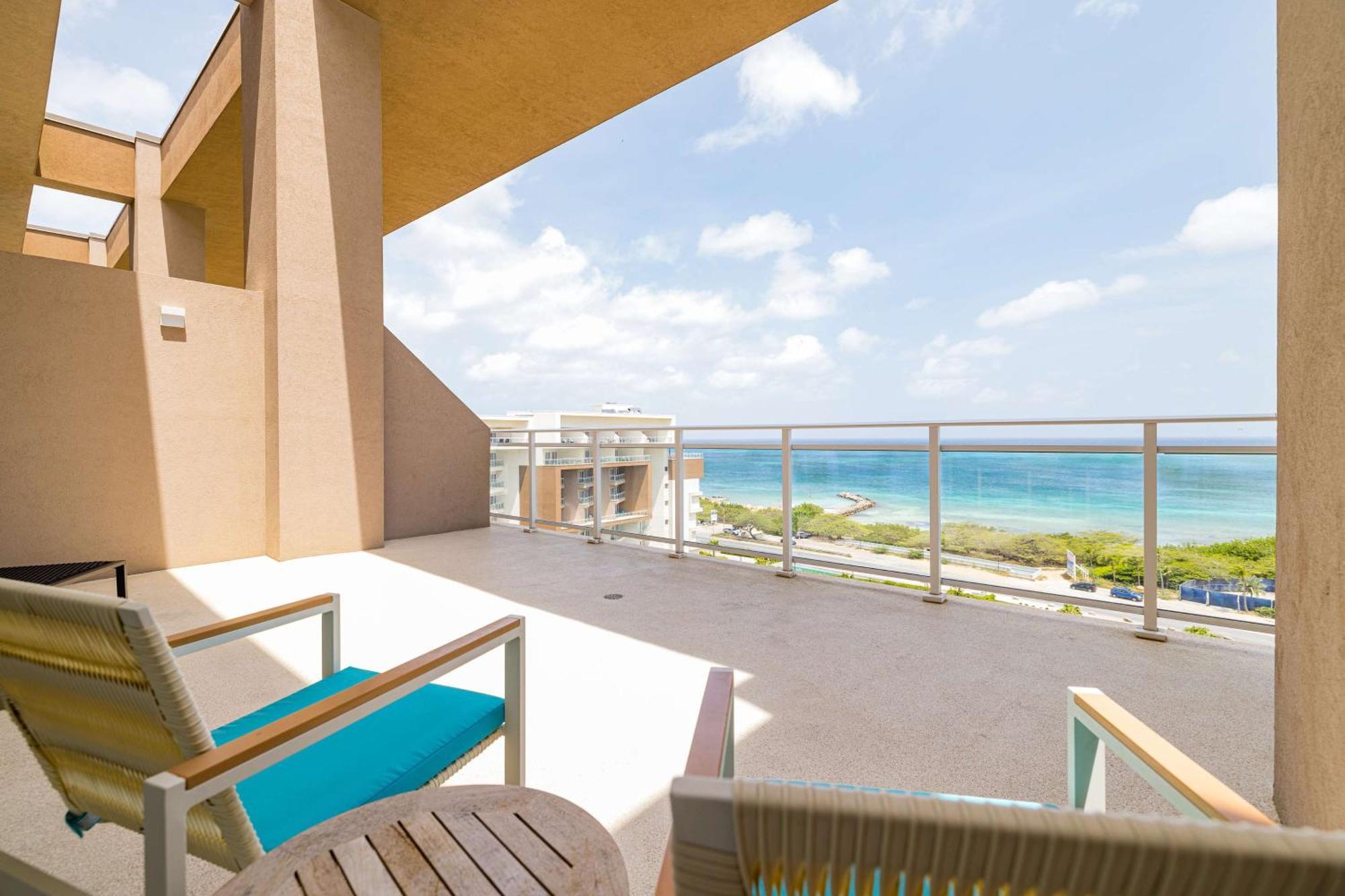 פאלם ביץ' Embassy Suites By Hilton Aruba Beach Resort מראה חיצוני תמונה
