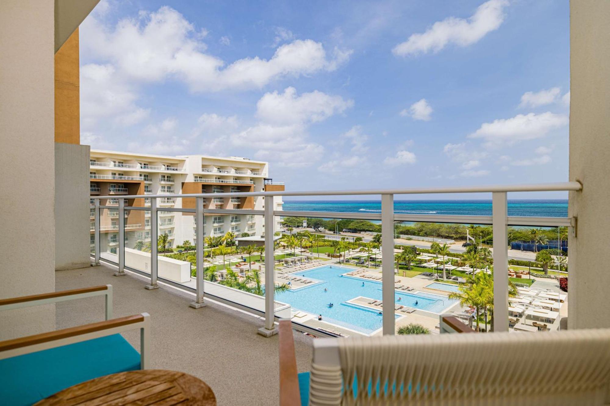 פאלם ביץ' Embassy Suites By Hilton Aruba Beach Resort מראה חיצוני תמונה